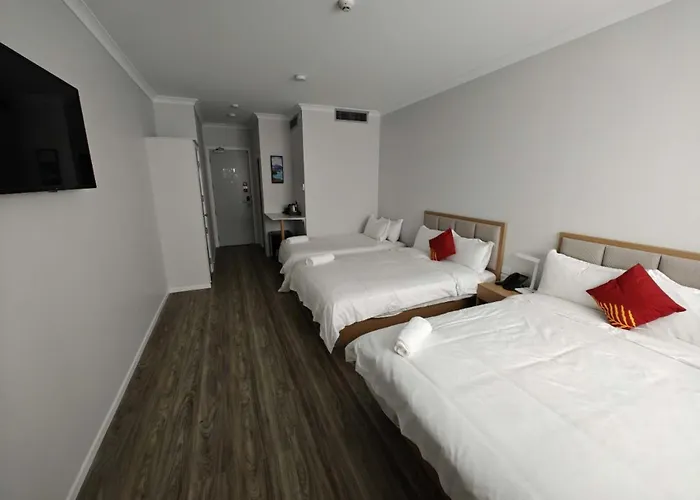 For 1, 2, 3, 4, 6 Or 7 Persons Hotel Rotorua